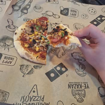 Çanakkale Domino’s Şubesinde Saygısız Hizmet Ve Küçük Porsiyonlar