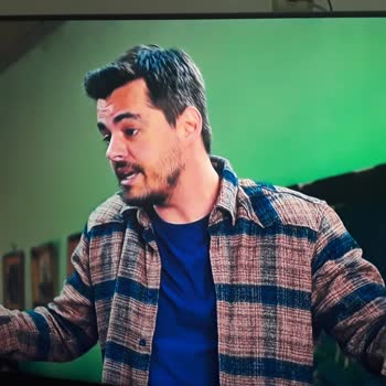 Samsung Neo QLED TV’de Yüz Renkleri Sarı Görünüyor Ve Değişim Talebi