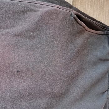 Nike Joggers Üzerindeki Hızlı Renk Solması Ve Güneş Yanığı Nedeniyle Değişim Ve İade Talebi