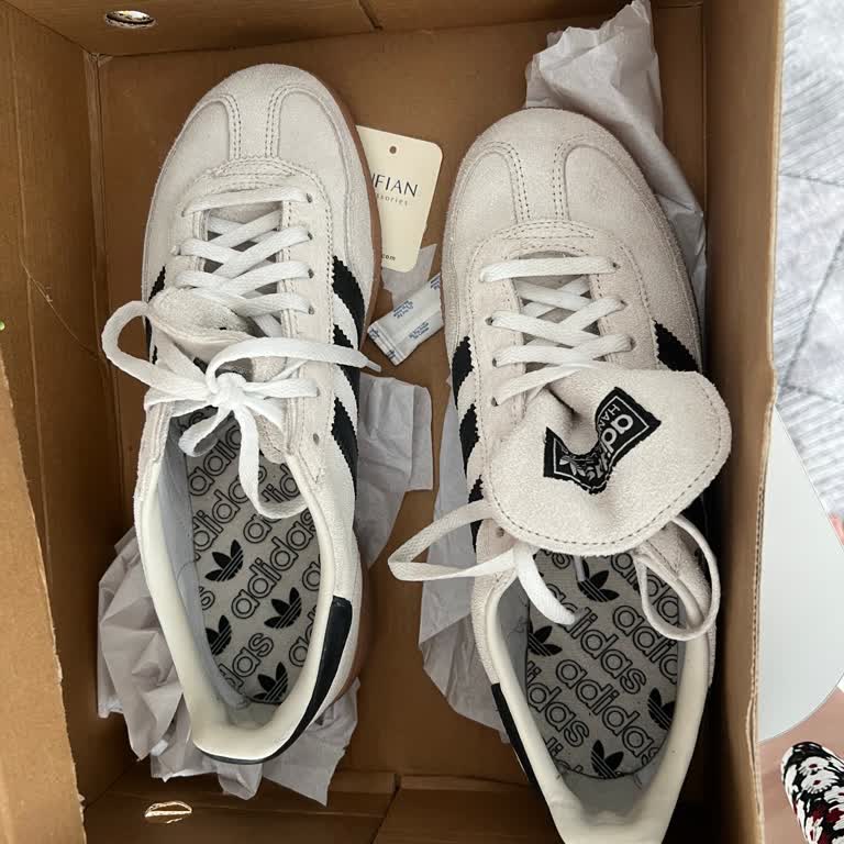 N11 Ve Koray Spor'dan Aldığım Adidas Ayakkabısının Defalarca Yırtılması Ve Yanlış Ürün Gönderimi Sonrası İade Talebi