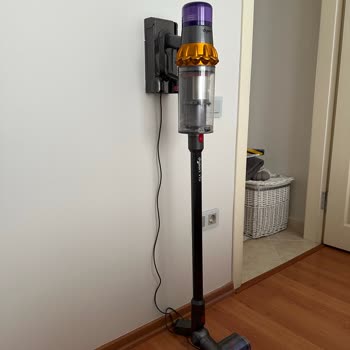 Garanti Taahhütleri Yerine Getirilmediği İçin Dyson Süpürgenin Çatlayan Başlığına Destek Talebi