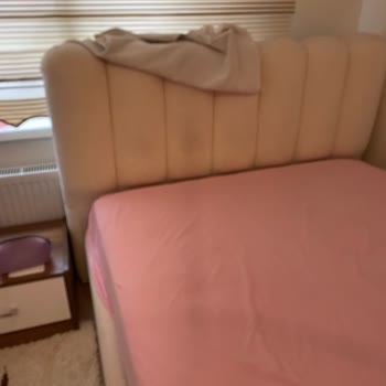 Vanilla Dream Yatak Başlığındaki Leke Sorunu: Ücretsiz Değişim İsteği