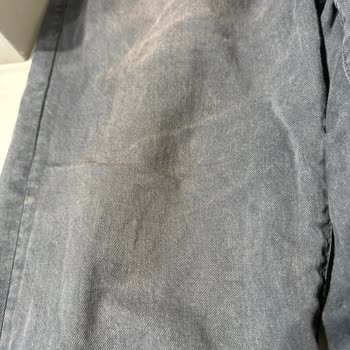 Kısa Sürede Solan Pantolonlar Ve Mavi Mağazasının Suçlayıcı Tutumu