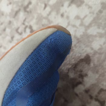 FLO Ayakkabı Adidas Runfalcon Ayakkabısının Hızlı Aşınması Ve Değişim Talebi