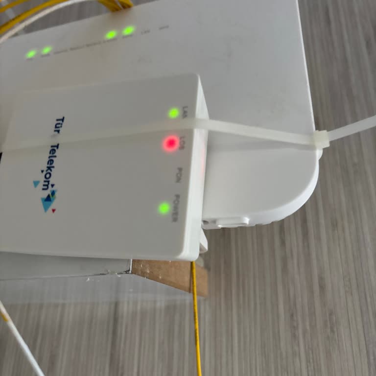 Dört Gün Boyunca Çözülmeyen İnternet Ve TV Kesintisi