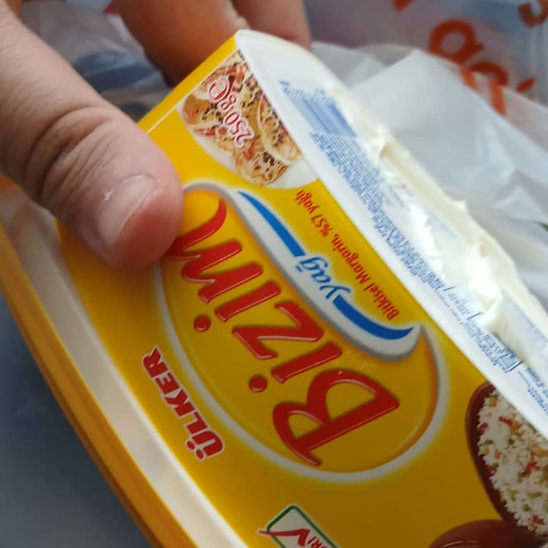 Patlamış Folyo Ve Hijyen Sorunu Yaşadığım Gıda Ürünü İçin Değişim Talebi