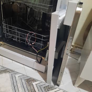 Garanti Kapsamındaki Hoover Servisinin Kırdığı Parça Ve Cevapsız Müşteri Desteği