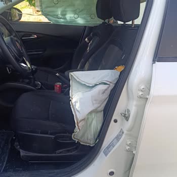 Fiat Egea Airbagı Park Halinde Patladı; Aile Güvenliği Sarsıldı