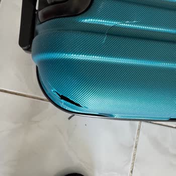 Ajet Uçuşunda Hasarlı Valiz Ve Yetersiz Tazminat Teklifi