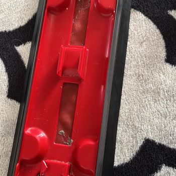 Dyson Servisinin Kirli Ve Kötü Kokulu Geri Teslimatı