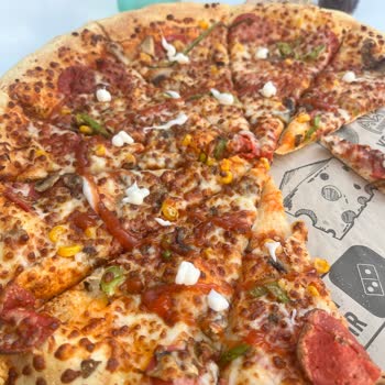 Domino’s XL Karışık Menüsü Yetersiz, Ücretli Sos Politikası Kabul Edilemez