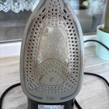 Fakir Ütünün Duman Çıkarması Ve Kıyafet Yakması Sebebiyle İade Talebi