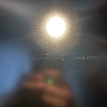 Monster Laptop'ta Ekran Kaplamasındaki Beyaz Lekeler Ve Pil Performans Sorunları