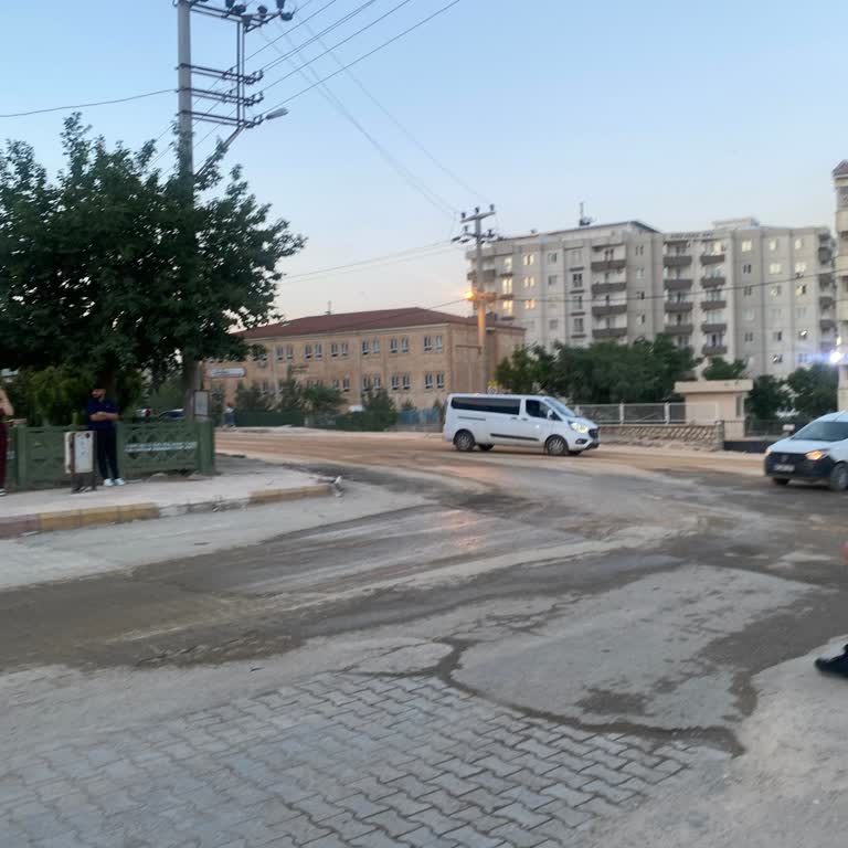 Yalımköy Yeşil Levha Hattındaki Minibüs Gecikmeleri Ve Tozlu Bekleme Şikayeti