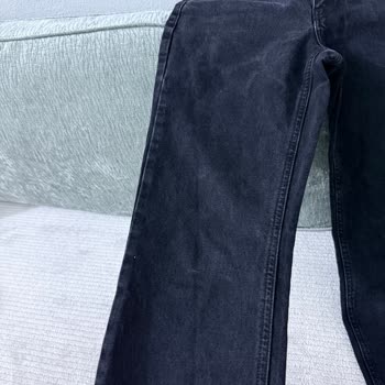 Mavi Siyah Kot Pantolonda Hızlı Solma Ve Beyazlama, 1.800 TL Ödemesine Rağmen