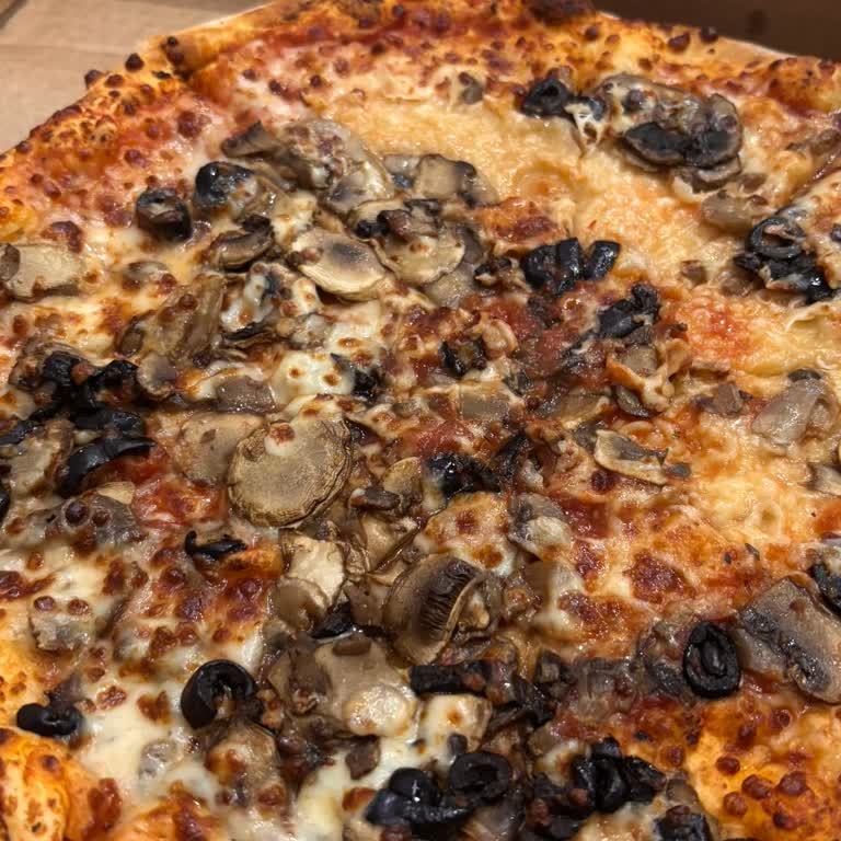 Ballı Hardal Soslu Pizza Ücretine Rağmen Eksik Geldi, Şube Hataları Tekrarlıyor