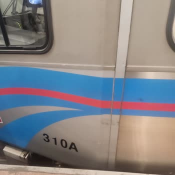 T4 Tramvayında Klimalar Çalışmıyor Ve Elektrik Arızası Seferleri Durduruyor