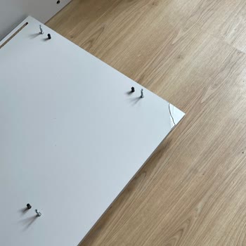 Artena Home Mobilya'dan Kırık Gardırop Teslimi, Geciken Gönderim Ve Nakliye Ücreti İadesi Şikayeti