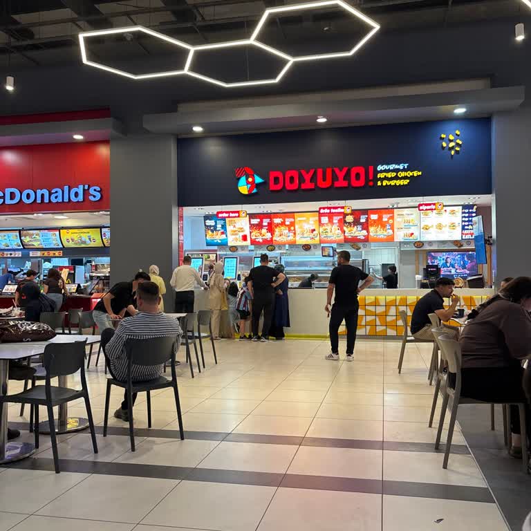 Kasada Müşteri Önünde Küfürlü Konuşma Yapan Personel Şikayet Edildi