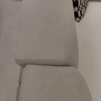 Doğtaş Bend Koltuğunda Yanlış Vida Montajı Ve Garanti Onarım İsteği