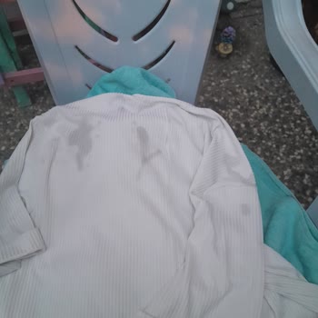 Profilo Çamaşır Makinesinde Yağ Lekeleri, Tamir Ve Değişim Talebi