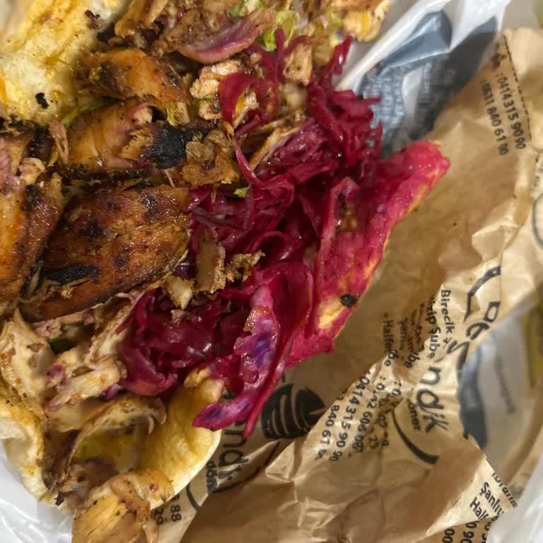 Yanmış Ve Soğuk Döner Üzerine Ücret İadesi Talebi