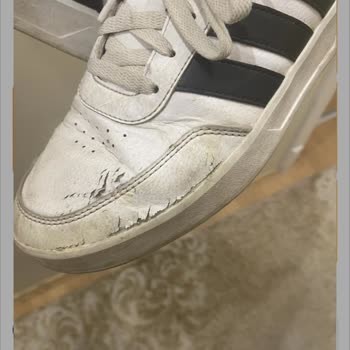 Adidas Breaknet 3.0 Ayakkabısında Deri Dökülmesi Ve İade/Değişim İsteği