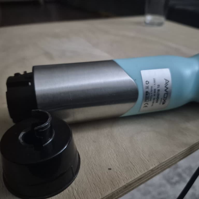 Awox Voltox Blenderin Kırılan Plastik Bağlantı Parçası İçin Yedek Parça Talebi