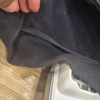 Kullanılmayan Montun Yaka Rengi Değişti Ve Mağaza Değişim Reddi