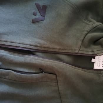 İlk Yıkamada Sweatshirt Deforme Ve Renk Soldu, Kullanılamaz Hale Geldi