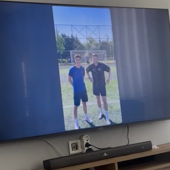 Sunny TV'de Ekran Çizgileri Ve Donma Sorunu, Servis Hatasını Görmezden Geliyor