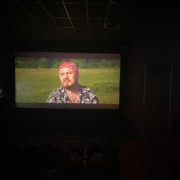 Cineverse Salonunda Düşük Parlaklık Ve Görüntü Sorunu Nedeniyle İade Talebi