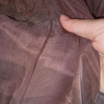 İpek Elbisede Dikiş Ayrılmaları Ve Müşteri Hizmetlerine Ulaşılamaması