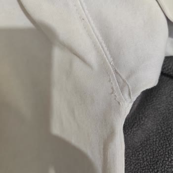 Zara'dan Aldığım Tişörtlerin Tek Yıkamada Dikişlerinin Kopması Ve Renk Sorunu