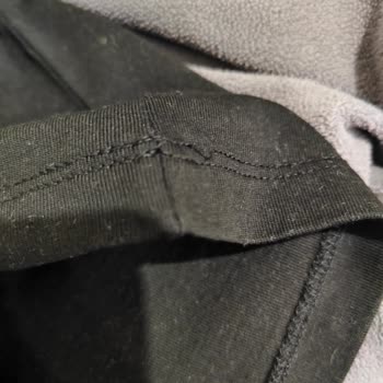 Zara'dan Aldığım Tişörtlerin Tek Yıkamada Dikişlerinin Kopması Ve Renk Sorunu
