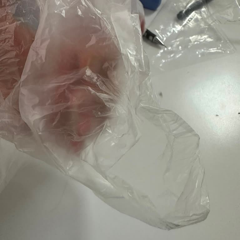 Buzdolabı Poşetleri Alt Kısmı Sürekli Yırtılıyor Değişim Ve İade İstiyorum