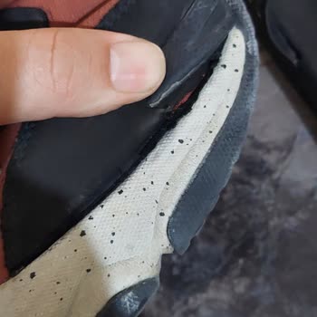 Skechers Ürünün Yırtılma Nedeni Açıklanmadan Kullanıcı Hatası Olarak Sınıflandırıldı
