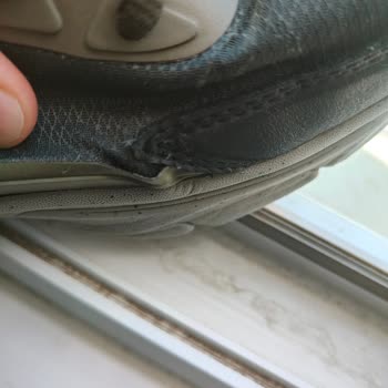 Skechers Botunda Su Alma Ve Açılmalar Üretim Hatası Olmadığı İddiası Mağduriyet Yaratıyor