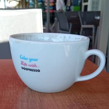 Dospresso Sıcak Kahve Fincanlarının Her Seferinde Altlıksız Olarak Servis Edilmesi