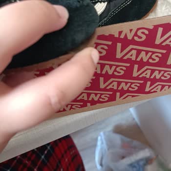 Vans Ayakkabım Kısa Sürede Açıldı, Mağaza Değişim Talebimi Reddetti