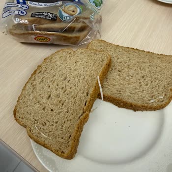 UNO Tam Buğday Tava Ekmeğinde İp Benzeri Yabancı Cisim Bulundu
