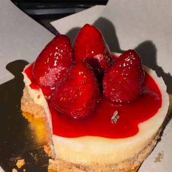 Cheesecake Üzerinde Sinek Bulunması Hijyen İhlali