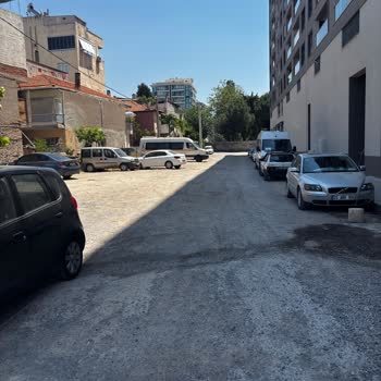 İmbatlı Mahallesi Sokakta Asfalt Bozukluğu Motosiklet Kazasına Neden Oluyor, Acil Çözüm Gerekiyor