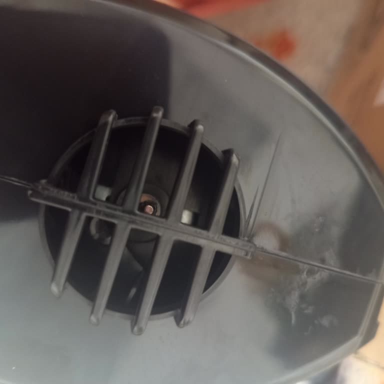 Patlayan Elektrikli Süpürge Ve Güvenlik İncelemesi Talebi