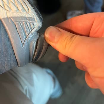 New Balance Ayakkabısında Kısa Sürede Alt Taban Kopması Ve Mağazadan Cevapsızlık