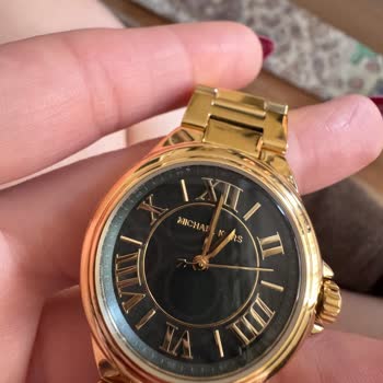 Saat & Saat Çizik Michael Kors Saati Ve Online Satışta Cevapsız Müşteri Hizmetleri