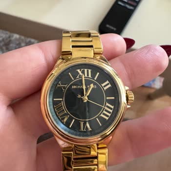 Saat & Saat Çizik Michael Kors Saati Ve Online Satışta Cevapsız Müşteri Hizmetleri