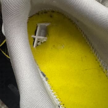 Adidas Ayakkabısının İki Ayda Taban Yırtılması Ve Mağaza Tarafından Kullanıcı Hatası Reddi