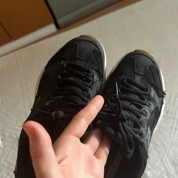 Skechers Stamina Classy Trail Ayakkabım Kısa Sürede Yırtıldı, Garanti Kapsamında Değerlendirme