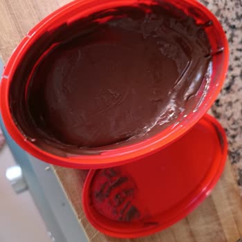 Jelatin Korumadan Satılan Çikolata Kreması